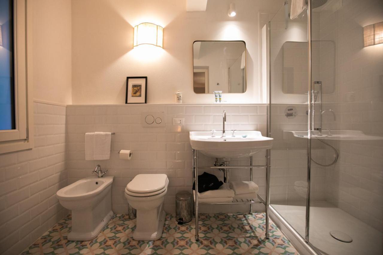 Lunaria Suites - Fyodor Dostoyevsky'S House Firenze Eksteriør bilde